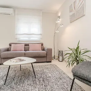  Apartamento Karla